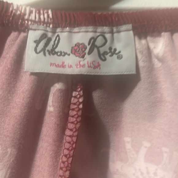 A woman dress - Picture 2 of 3